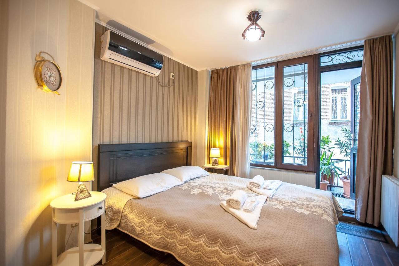 Appartement On L.meskhishvili Turn Tbilissi